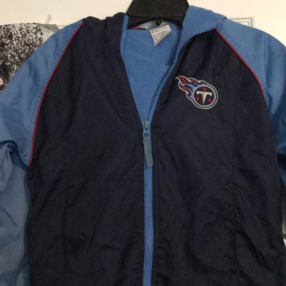 NFL Titans light jacket - Picture 2 of 2